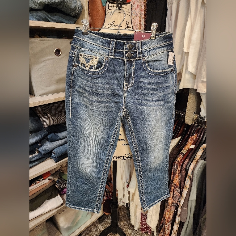 NWT Vigoss capris